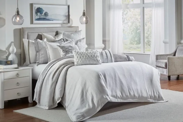 Cloud9d Lyra Duvet Set (2 Sizes)