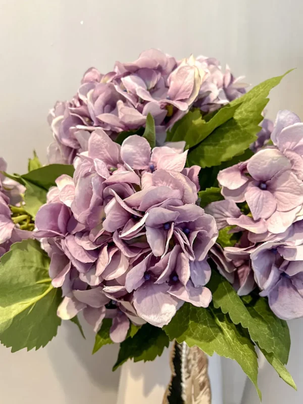 Inspire Me! Home Decor 19″ Lavender Hydrangea Stem