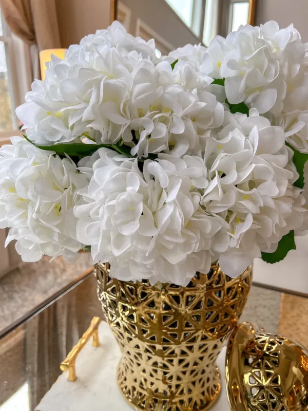 Inspire Me! Home Decor 23.5″ Real Touch White Hydrangea