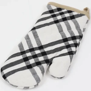 Inspire Me! Home Decor Black & Ivory Oven Mitt