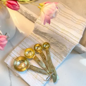 Inspire Me! Home Decor Gold Textured Measuring Spoons