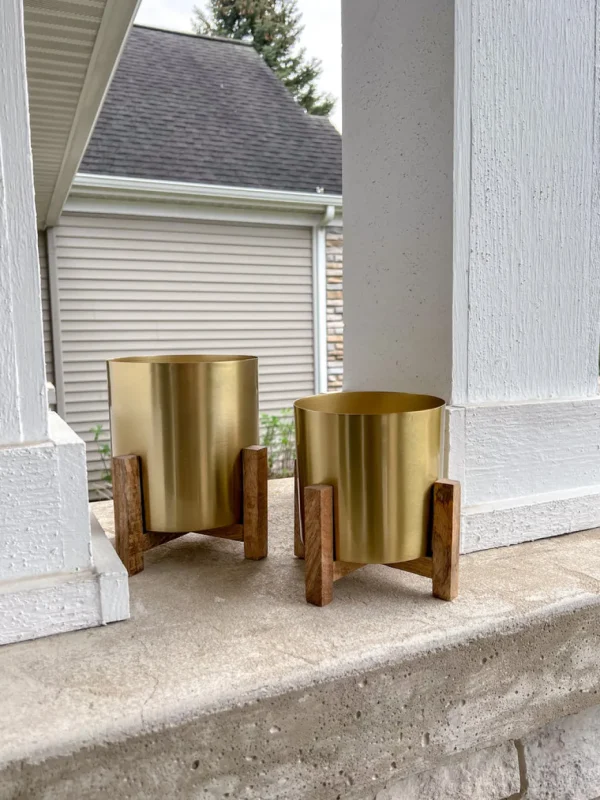 Inspire Me! Home Decor Gold Planters On Wood Stand (2 Sizes)