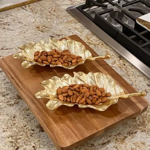 Inspire Me! Home Decor Gold Metal Natural Leaf Dish