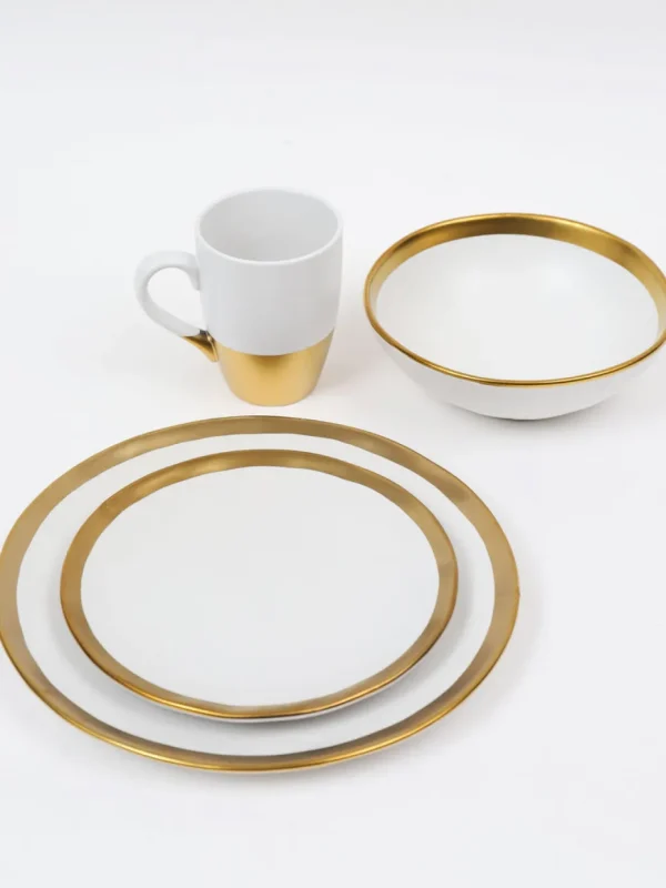 Inspire Me! Home Decor Gold And White 4 Piece Place Setting