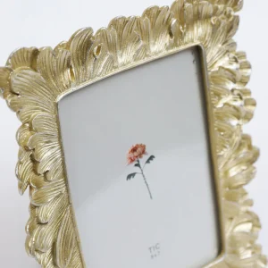 Inspire Me! Home Decor Gold Petal Details Picture Frame (2 Sizes) Picture Frames