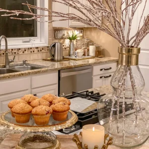 Inspire Me! Home Decor Gold Bordered Glass Cake Stand