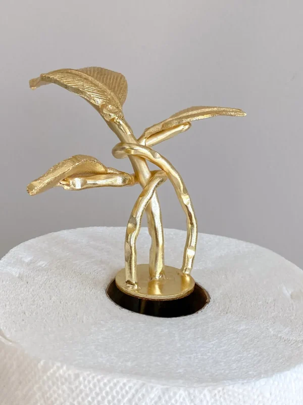 Inspire Me! Home Decor Gold Leaf Detailed Paper Towel Holder