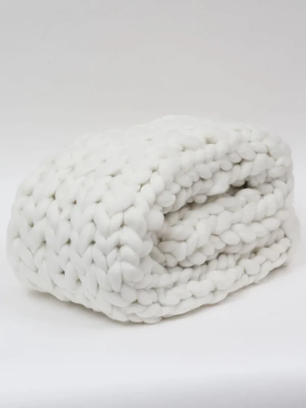 Inspire Me! Home Decor Ivory Chunky Knitted Throw Blanket