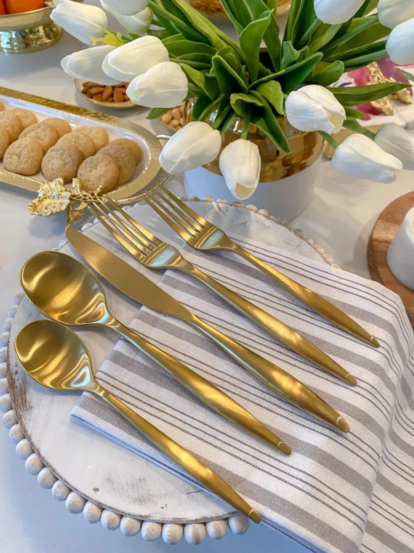 Inspire Me! Home Decor Matte Gold Flatware Set (4 Place Settings)