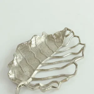 Inspire Me! Home Decor Silver Openwork Leaf Decor/Trivet