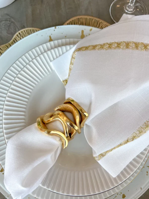 Inspire Me! Home Decor Wavy Stacked Napkin Ring (2 Colors) Gold