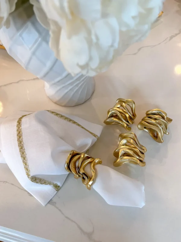 Inspire Me! Home Decor Wavy Stacked Napkin Ring (2 Colors) Gold