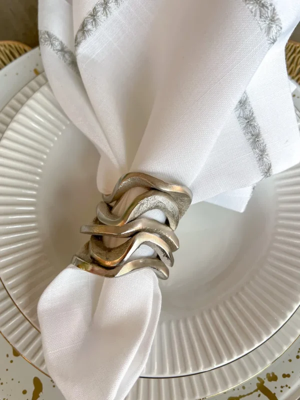 Inspire Me! Home Decor Wavy Stacked Napkin Ring (2 Colors) Gold