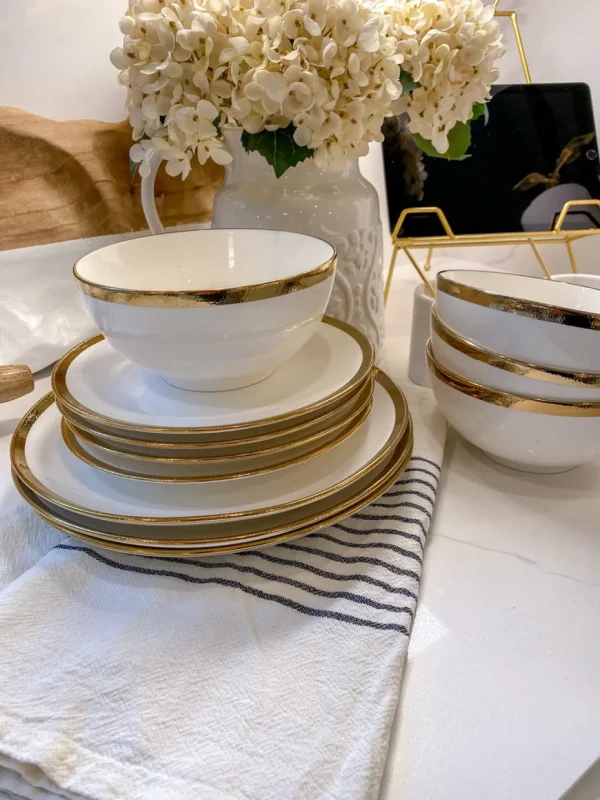 Inspire Me! Home Decor White And Gold Rimmed Porcelain Dinner Set ( 12 Piece Set )