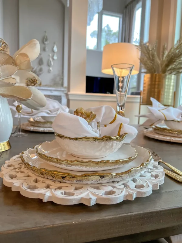 Inspire Me! Home Decor White And Gold Ombre Dinner Set